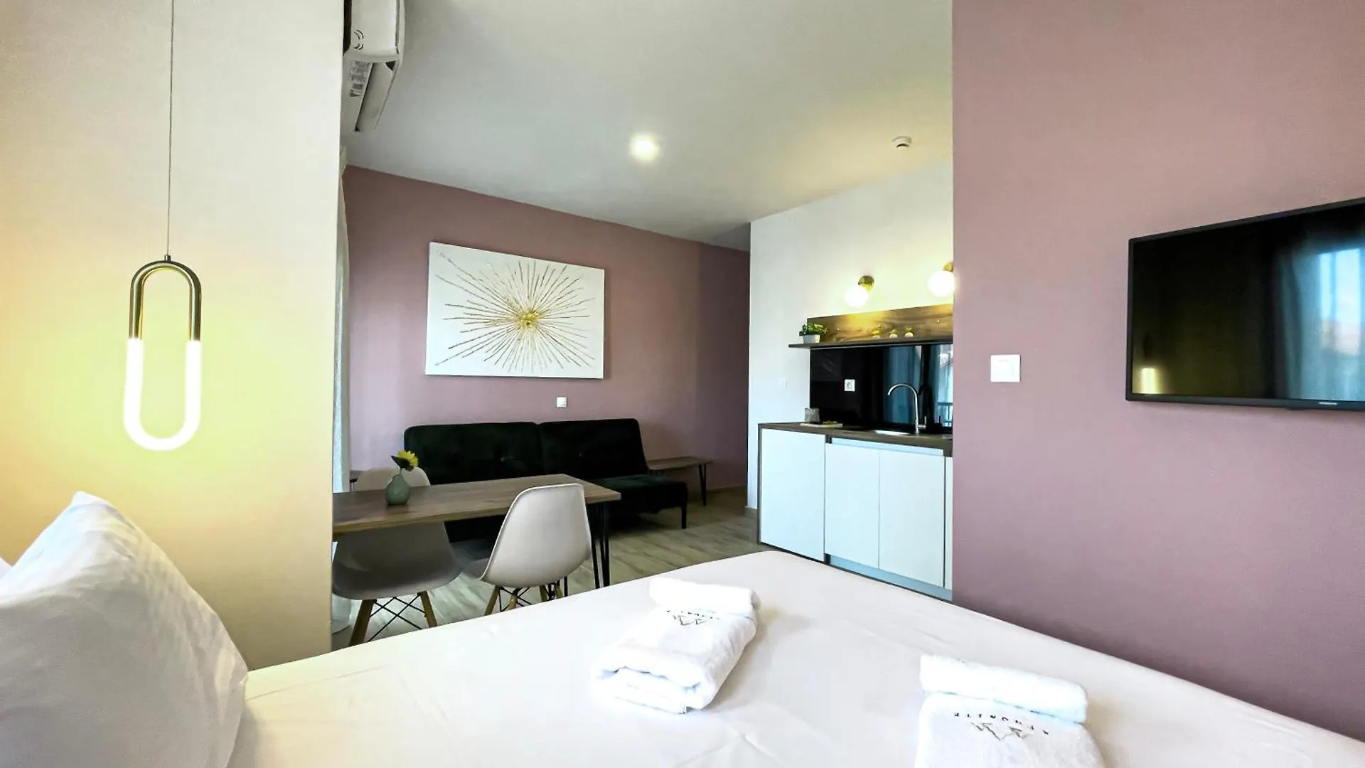 Athonite All Seasons Luxury Suites Ierissos Aparthotel